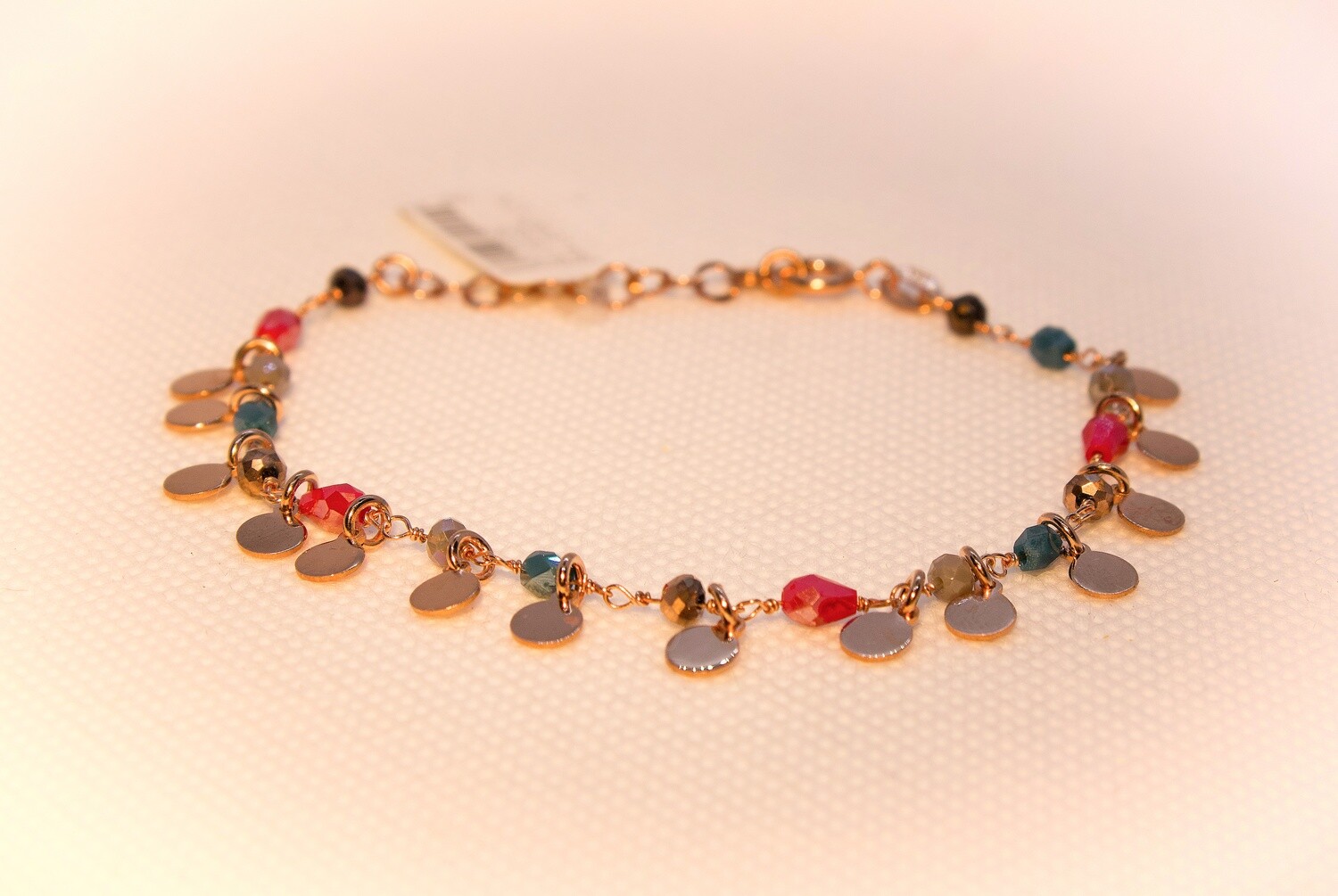 Bracciale in argento rosè con tormaline e charms