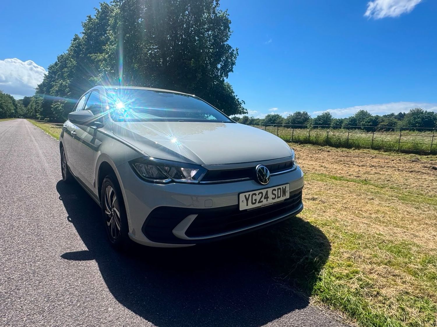 Volkswagen Polo Life (2024) Volkswagen Polo Life (2024)