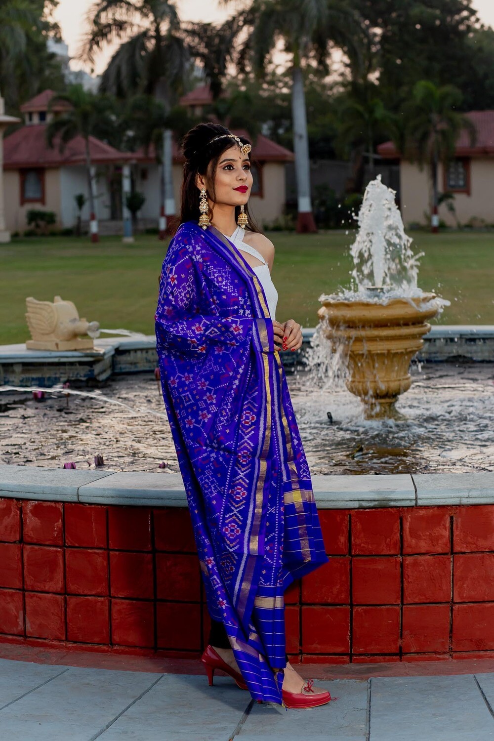 NAVRATN BLUE