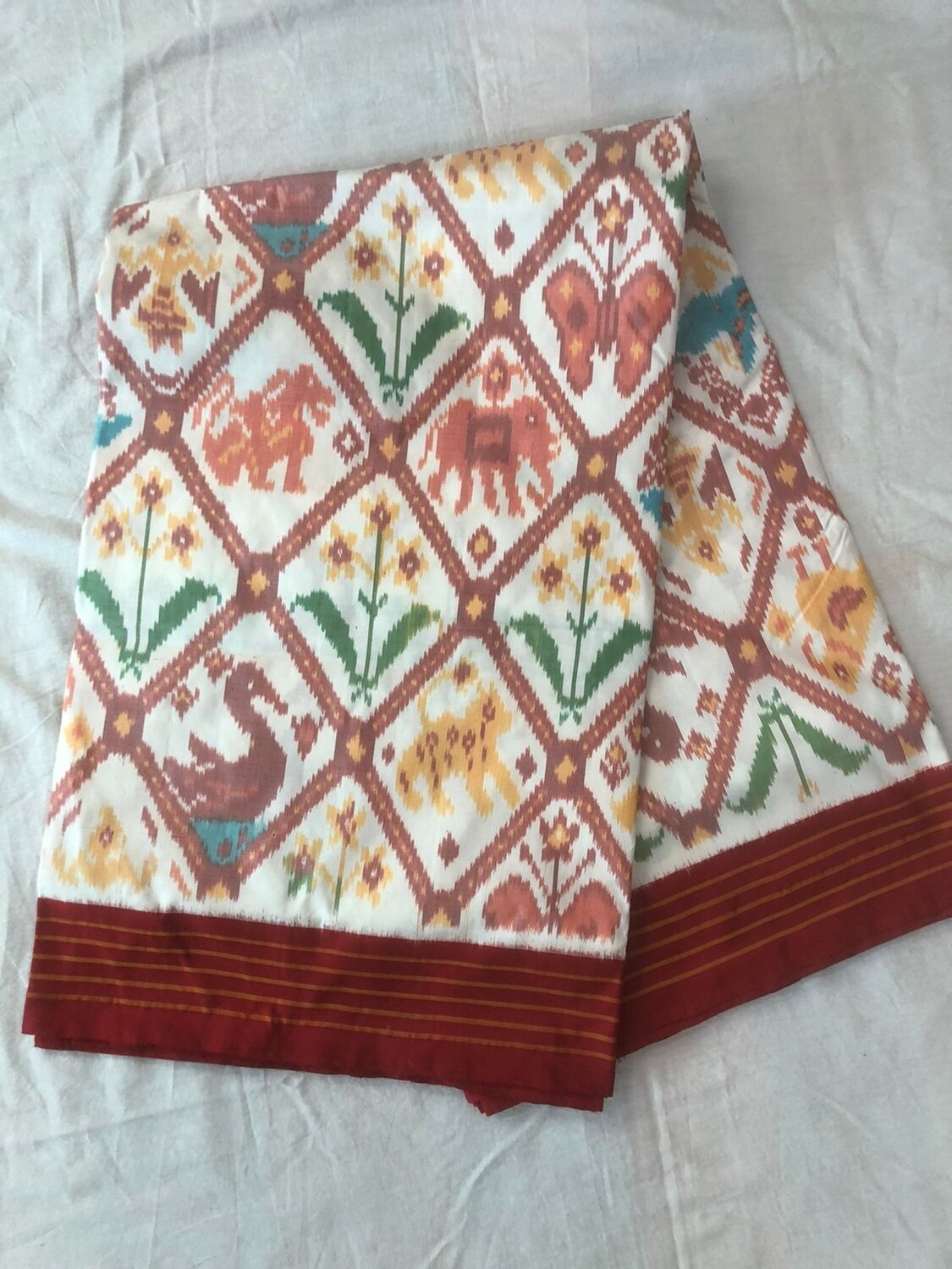 Single ikkat patola pure silk saree.