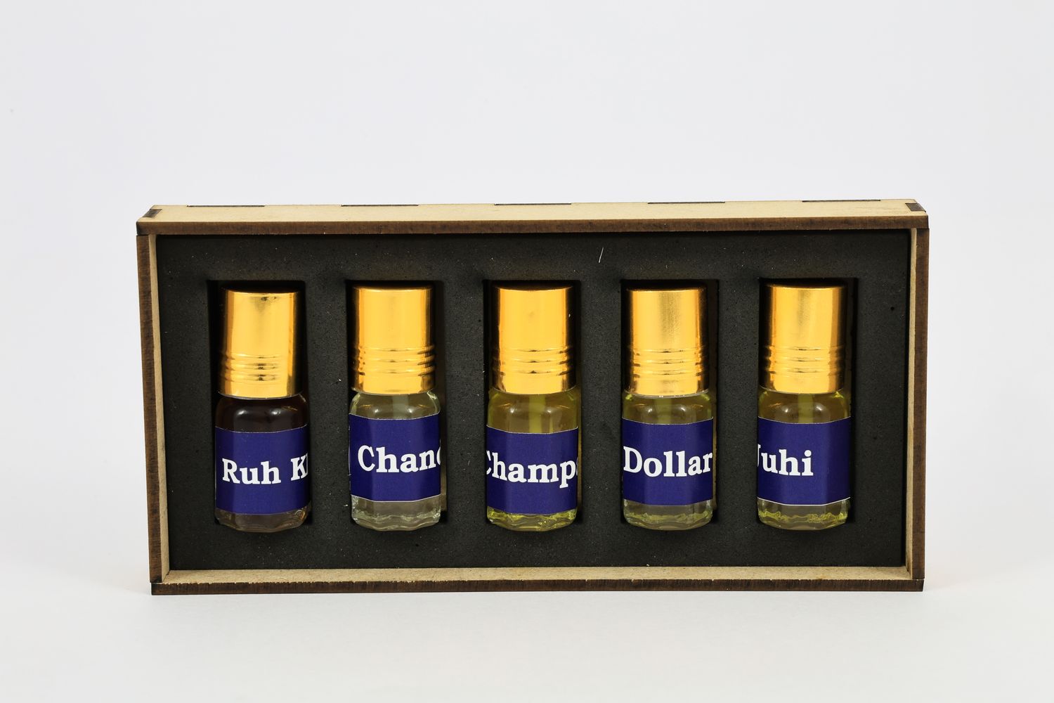 Ushnakaal Sugandhi Attar Collection Set