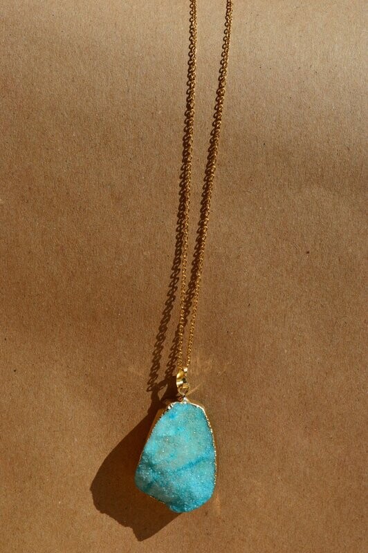 Turqoise Druzy Quartz in Gold
