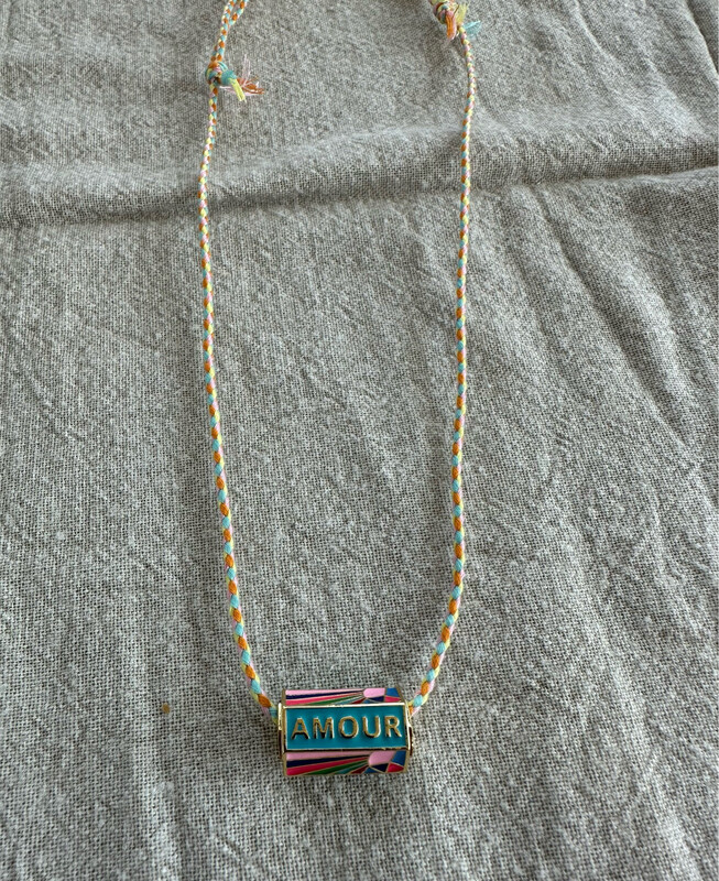Amour necklace Multi Color