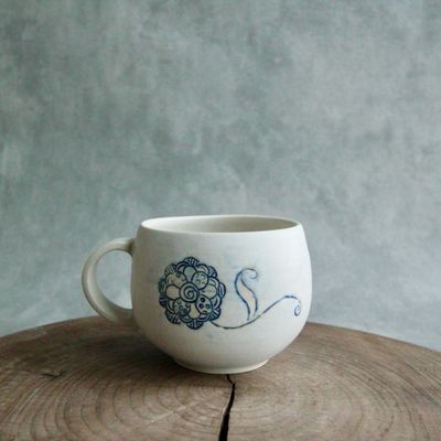 Tapestry cup