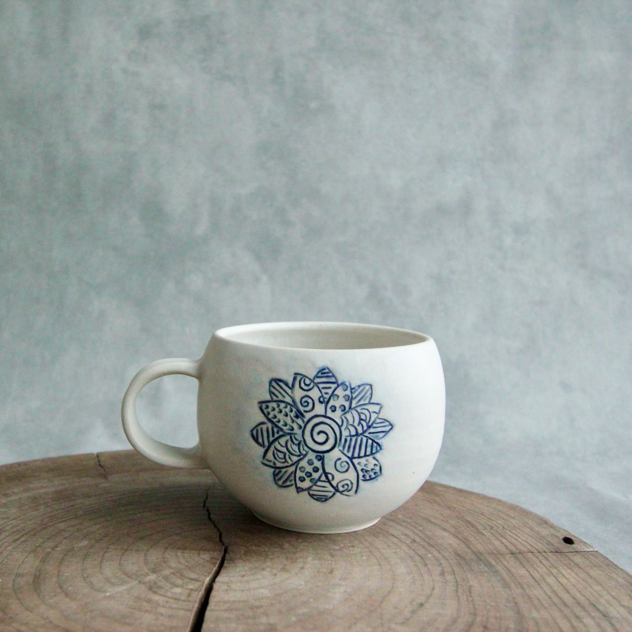 Tapestry cup