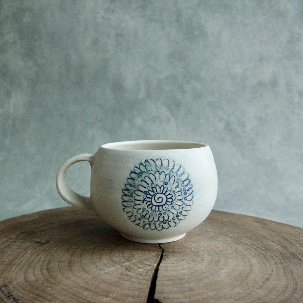 Tapestry cup