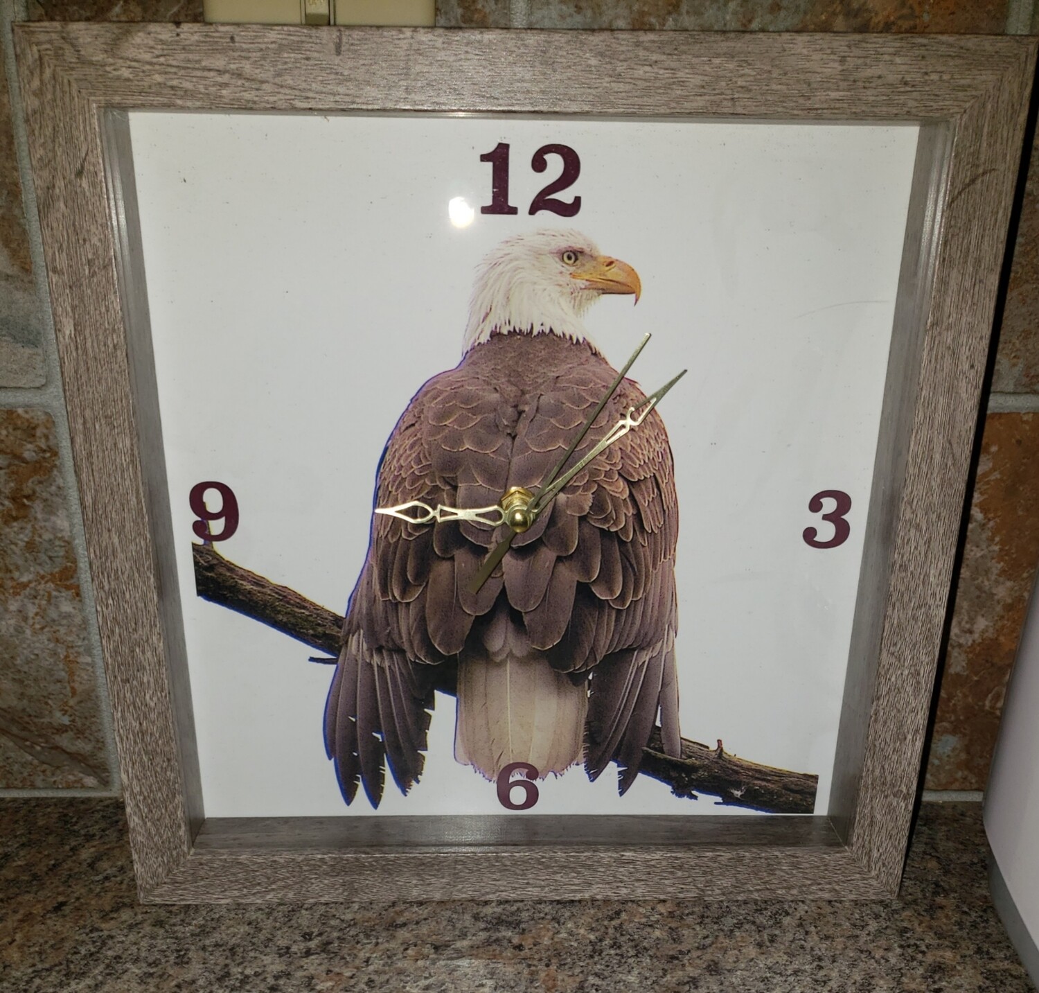 Eagle clock