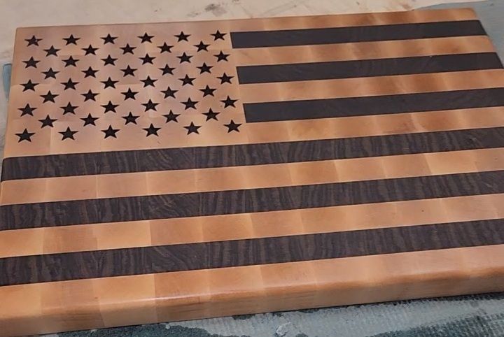 Major Sato (Flag endgrain cutting board)