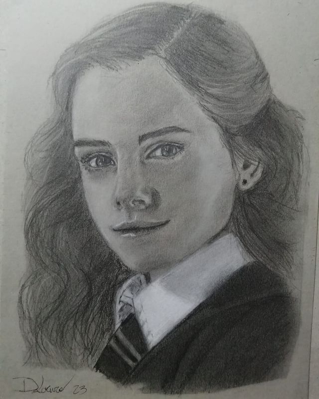 HERMIONE - EMMA WATSON