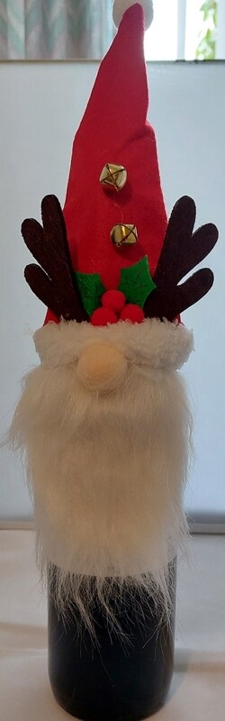 Faceless Santa Bottle Top Cover