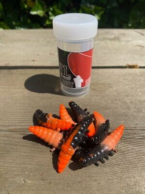 Ultimate Trout Lures | Made super soft kunstaas voor het forelvissen 7 stuks Oranje Zwart