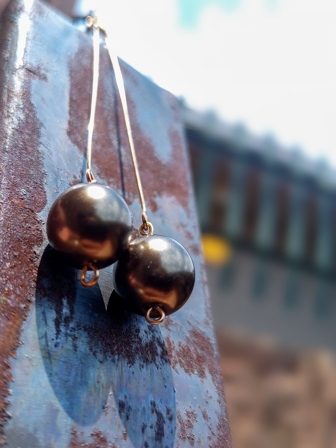 Palesa Lone Metallic Bead Drop