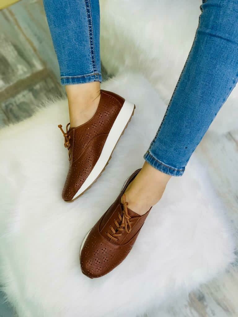 TENIS TROQUELADO