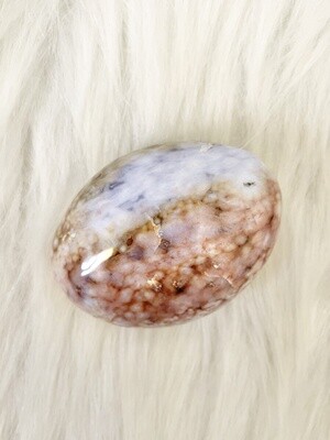 Cloudy Pebbles Ocean Jasper Palmstone