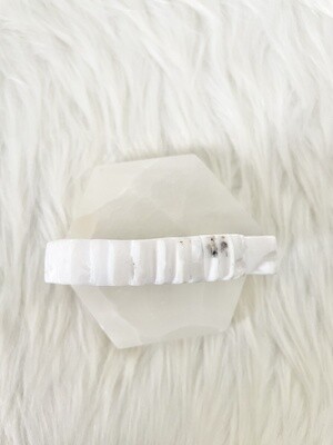 Sonic White Lace Agate Druzy Hedgehog