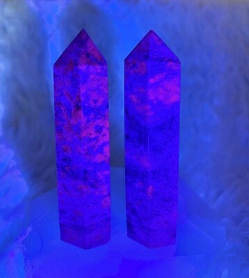 Fluorescent Ruby Kyanite