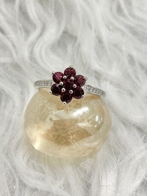 Vintage Red Garnet Ring
