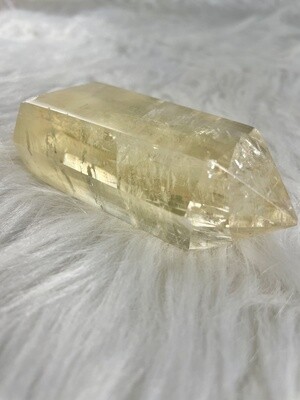 Champagne Honey Honey Calcite Tower