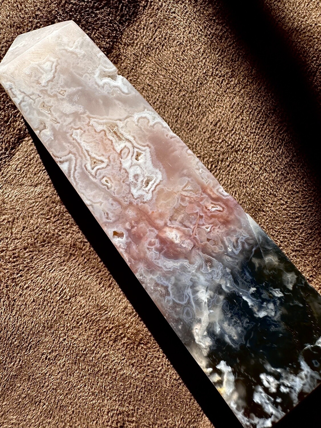 Volcanic Snow Plume Lace Agate Tower