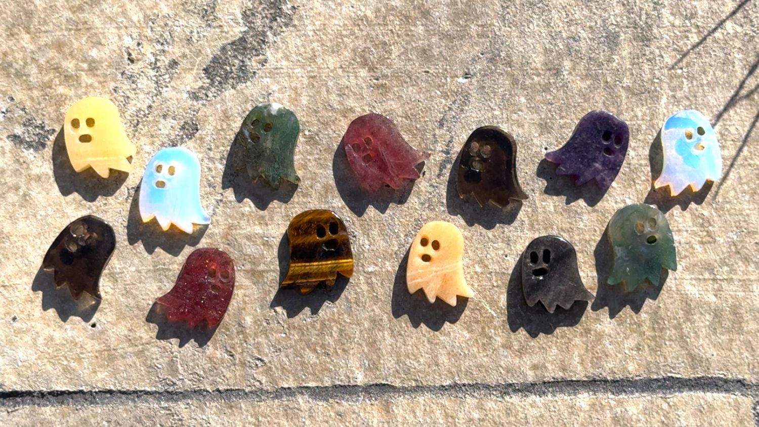 Mini Cute Crystal Ghosts