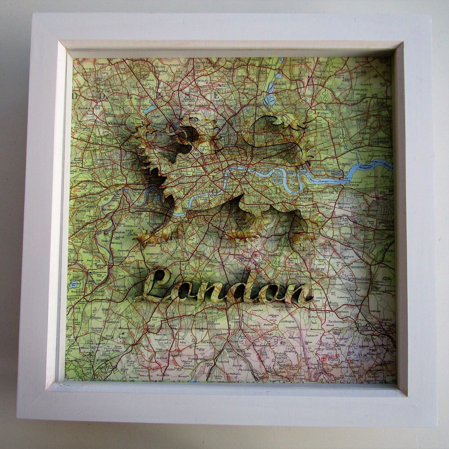 VINTAGE MAP LONDON LION