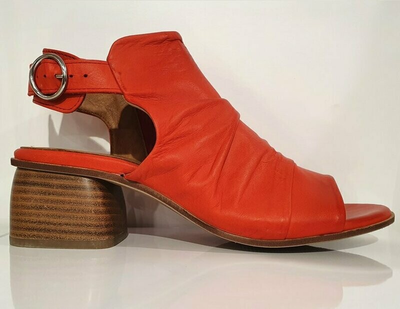 MizMooz Sommerschuh in Rot MizMooz Sommerschuh in Rot