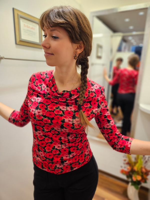 Miranda Merra Shirt mit Wasserfall "Red Flowers" rot/geblümt 