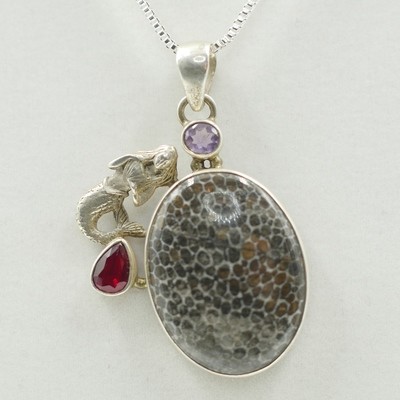 Mermaid Agate with Garnet and Amethyst Mermaid Agate with Garnet and Amethyst