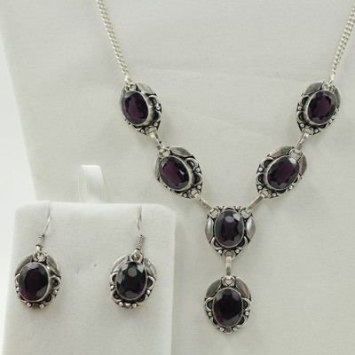 Amethyst Necklace & Earrings Set Amethyst Necklace & Earrings Set