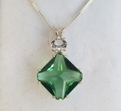 Tibetan Green Free Magician with Clear Quartz Tibetan Green Free Magician with Clear Quartz