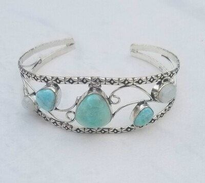 Larimar and Moonstone Bracelet Larimar and Moonstone Bracelet