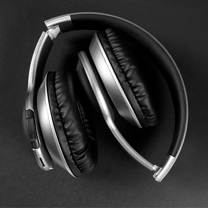 Audífonos inalámbricos con sonido premium y terminado soft Touch