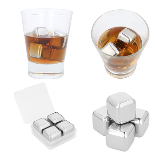 Estuche de plástico con 4 hielos de acero inoxidable.  ARTIC