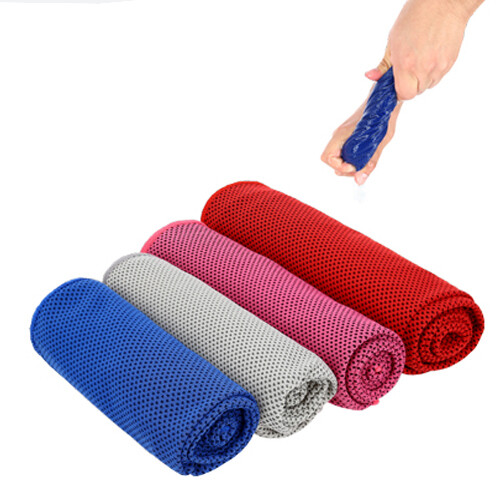 Toalla deportiva de poliéster. ASANA