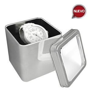 ESTUCHE METALICO CUADRADO COLOR PLATA.