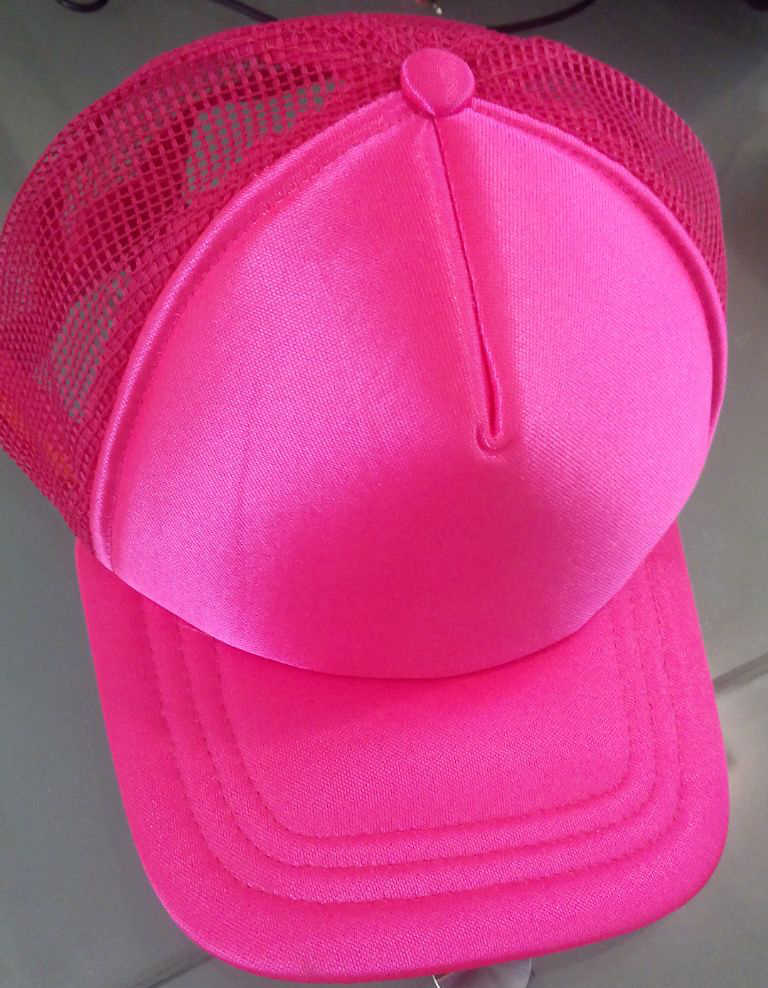Gorra de malla rosa neón lisa satinada