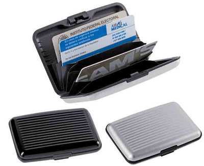 Estuche de aluminio portatarjetas y credenciales. Accord