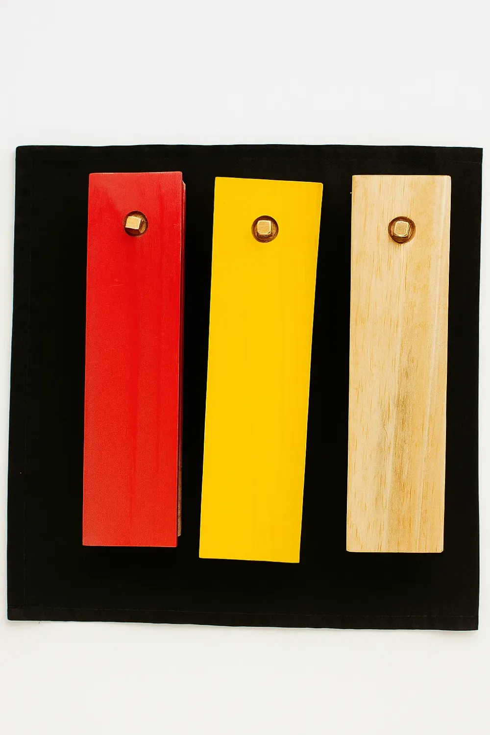 Matraca de madera tricolor