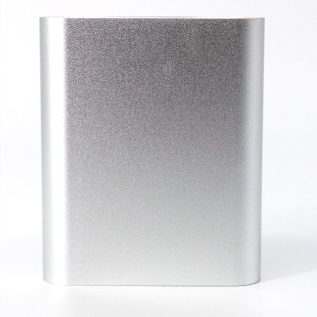 POWER BANK SILVER DE 10,400 mAh