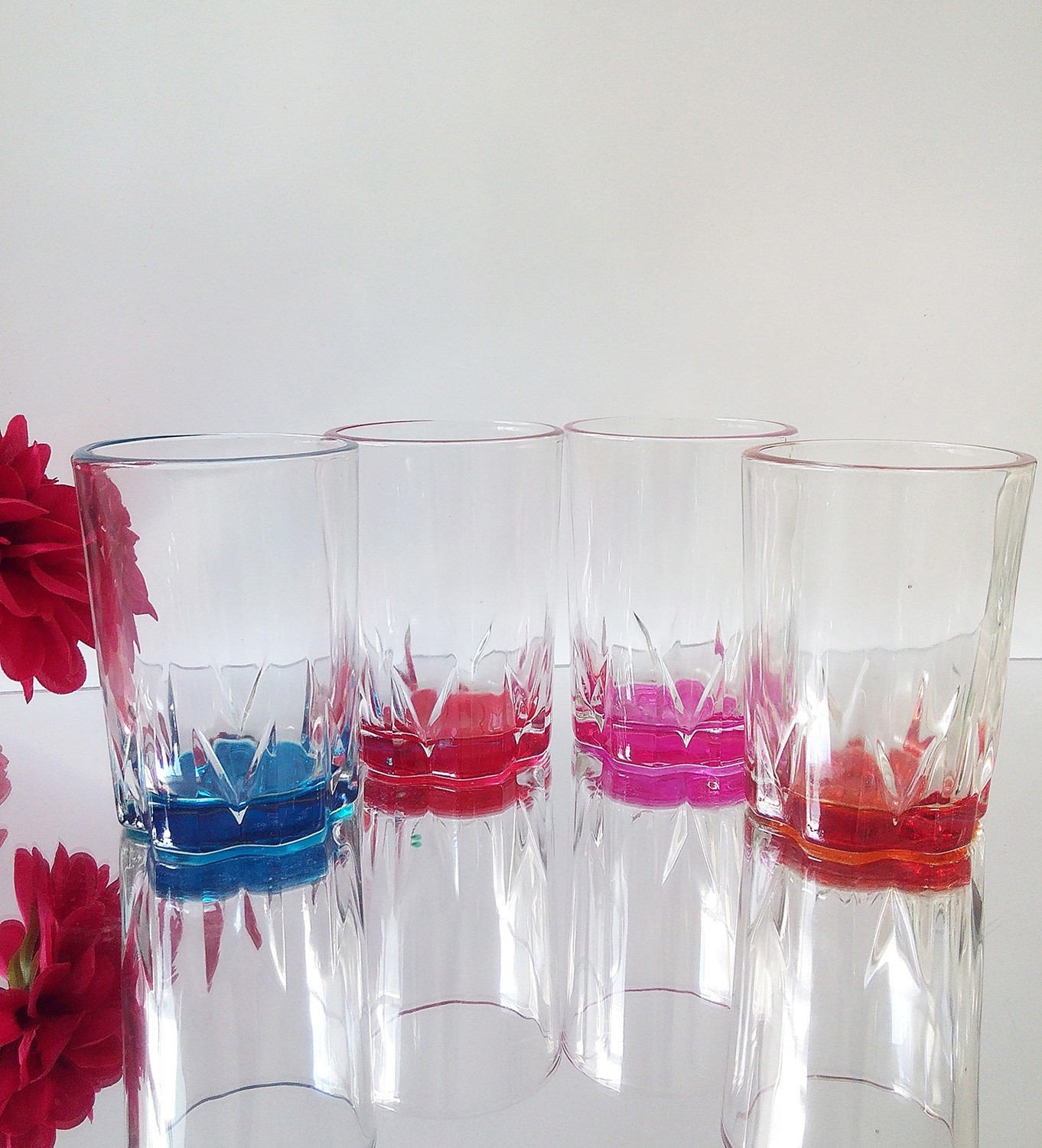 Vaso con fondo de color