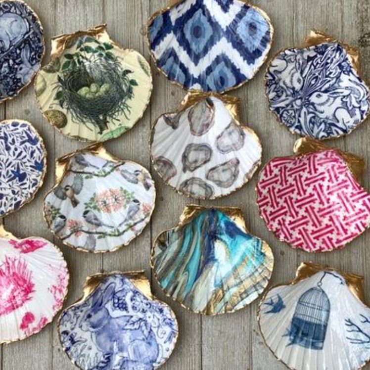 Scallop Shell Decoupaging Scallop Shell Decoupaging