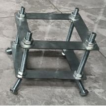 ProLuce® Betonanker mit 4 Füssen zu Pollerleuchten, mit Code &#39;B4…&#39; quadr./rechteckig