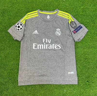 Real Madrid Away 15/16