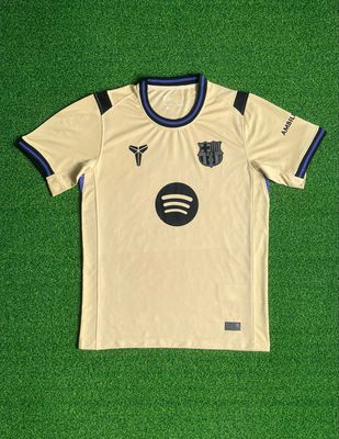 Barcelona away 25/26