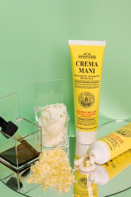 ?Apinfiore?Schönheit, Gesundheit - Körperpflege mit Bienenwachs, Propolis, Gelée Royale & Honig