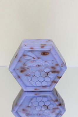 Pflanzenseife mit Honig und Lavendel