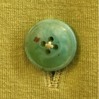 Sewing Buttonholes in Knits (Download) Sewing Buttonholes in Knits (Download)