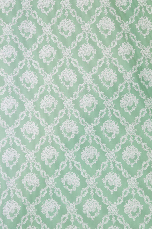 Tana Lawn™ Cotton - Garland Garden Green
