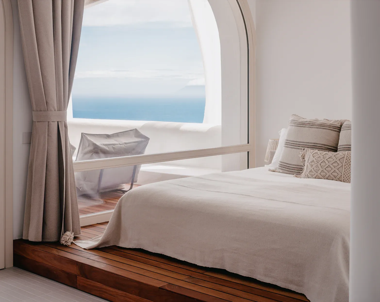 Travel Stitching in Sicily - Deluxe Double Occupancy (Non-Refundable Deposit)