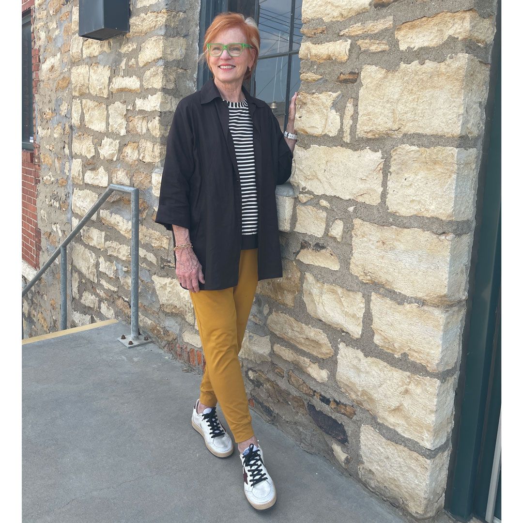 The Chicago Jacket made in black linen, worn with the Maison Top and Joggers. 